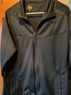 Nike Men's Black Full-Zip Performance Jacket
